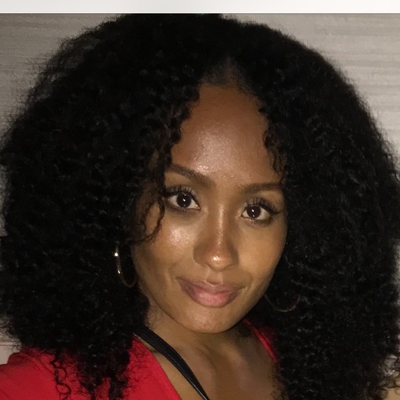 Meet your Posher, Andrea - Picture 1 of 1